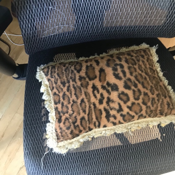 🐆 Designer pillow, Italian fabric LEOPARD - Picture 3 of 9